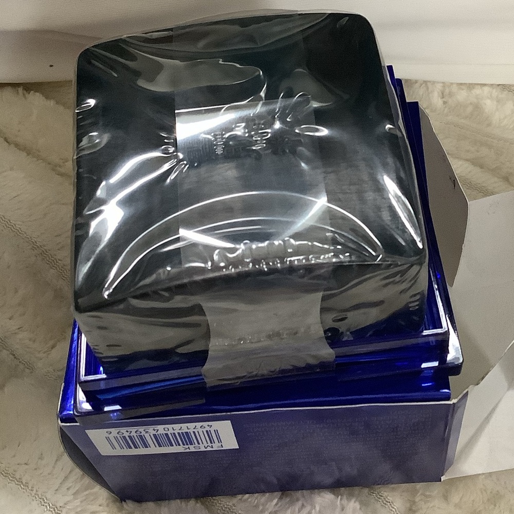 Sekkisei Clear Facial Soap - Blue Box Case KOSE 4.2 OZ - Picture 5 of 5